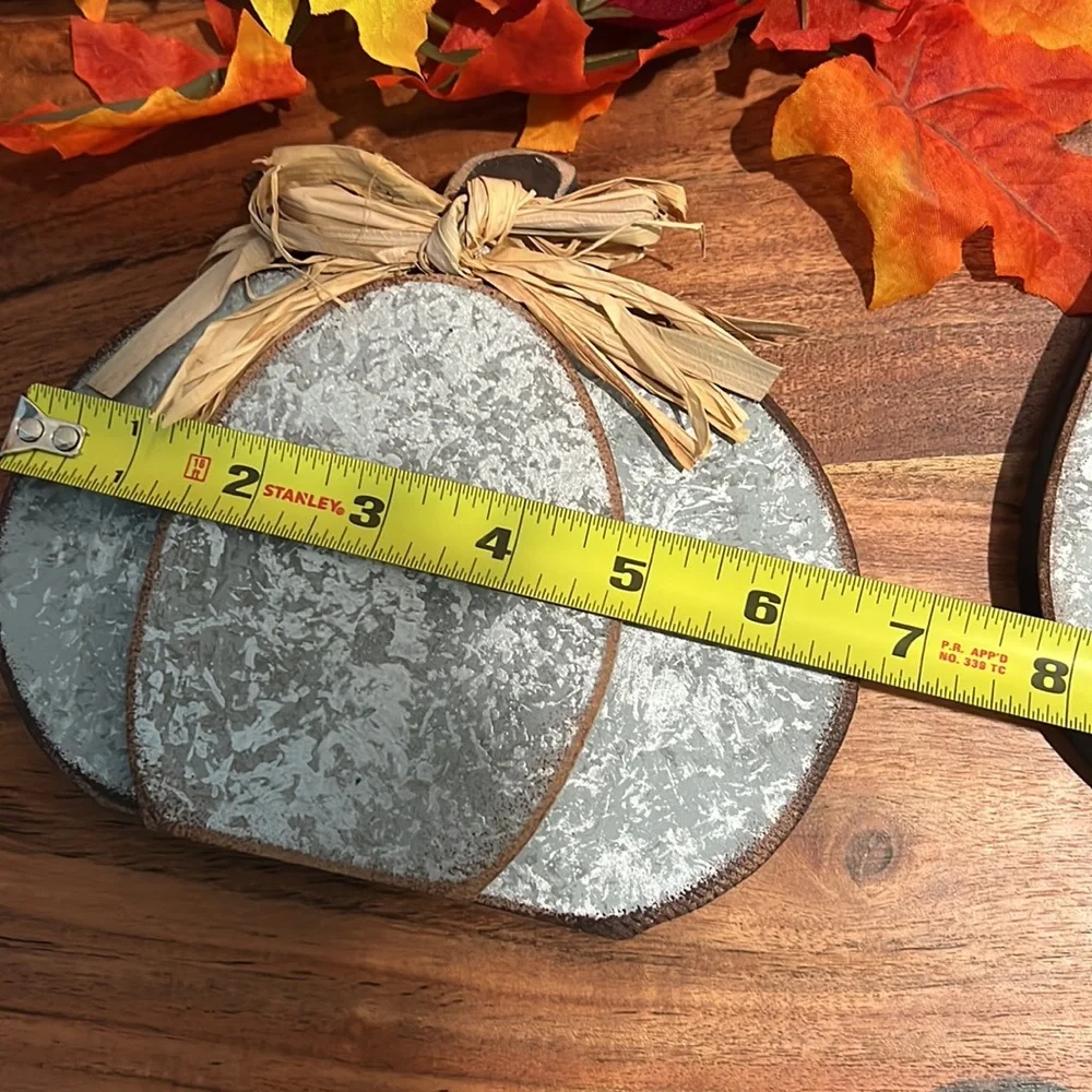 ☀️Clearance- Kirkland’s Home Chunky 3D Wood Metallic Tabletop Pumpkins 2 Pc Set - Picture 9 of 12